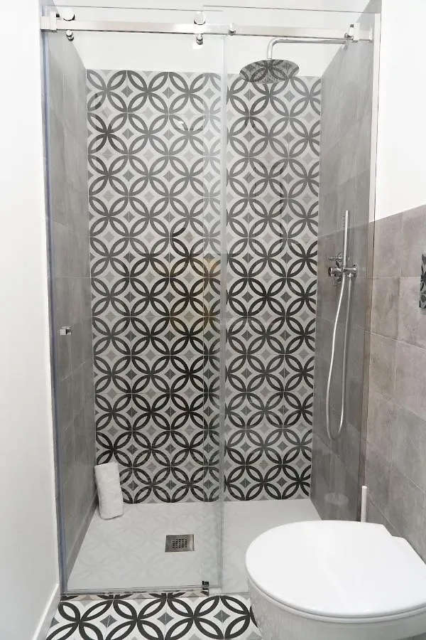 305 Apartment Catania